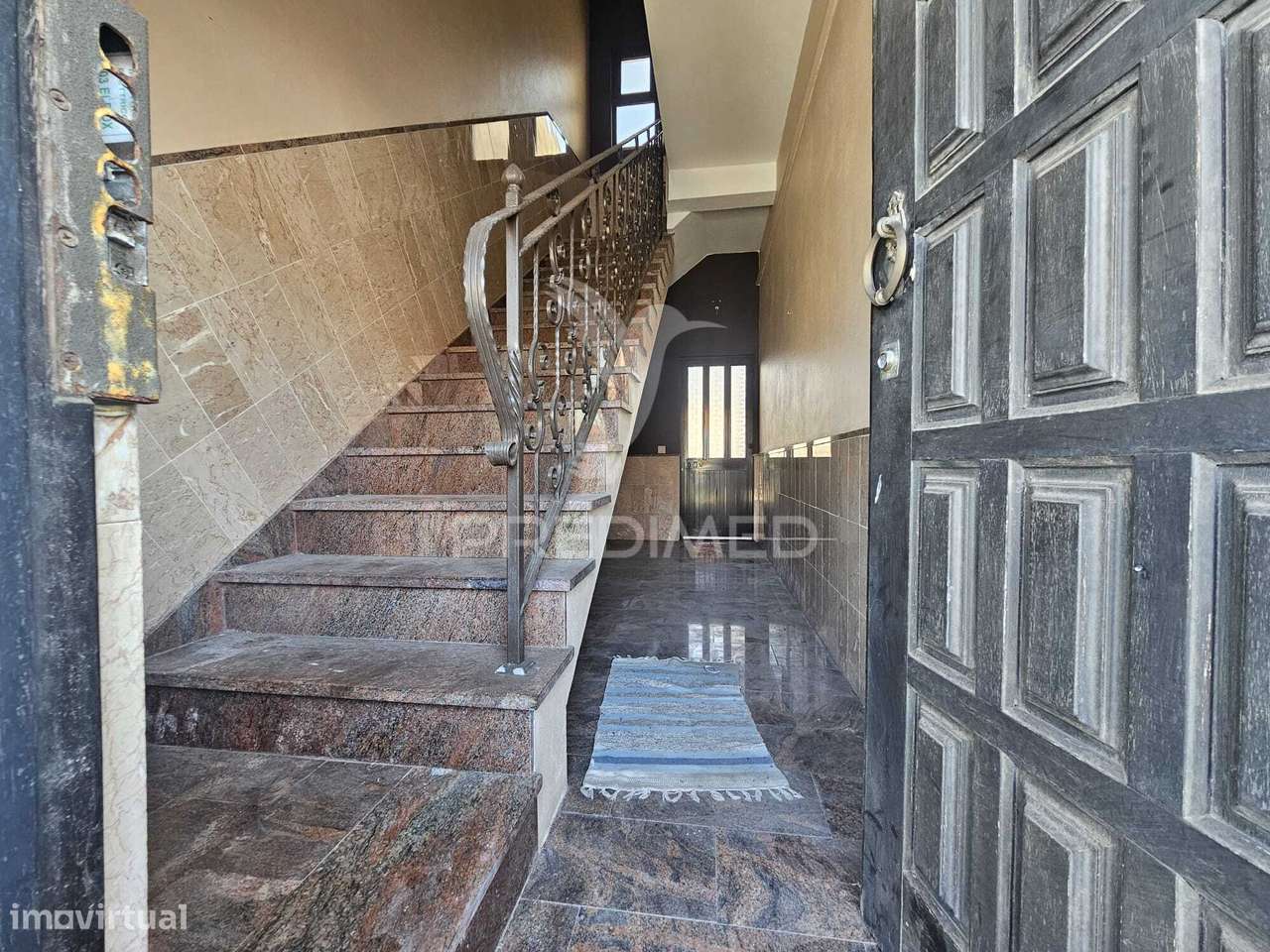 Exclusivo Apartamento T4 com Varandas e Terraço a 500m da Praia Flu... - Grande imagem: 4/21