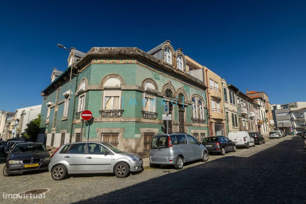 Moradia Devoluta T3 Venda em Cedofeita, Santo Ildefonso, Sé, Miragaia,-33