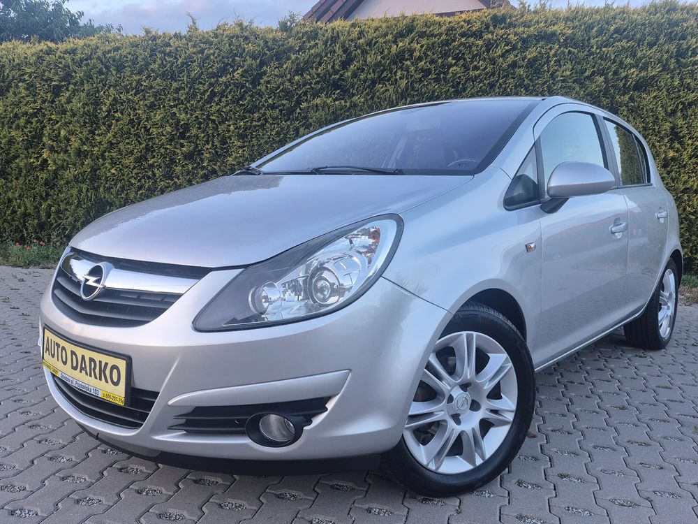 Opel Corsa D (2006-2014) 1.2 16V Cosmo 2010