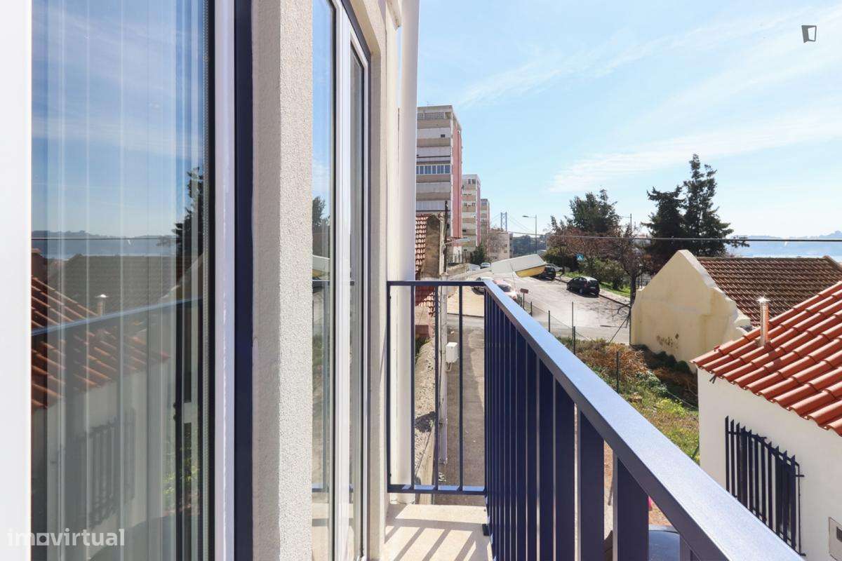 Apartamento com 1 quartos - localizado em Ajuda Lisbon - Grande imagem: 2/10