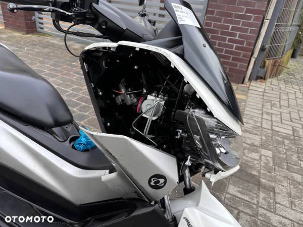 Yamaha NMAX - 13