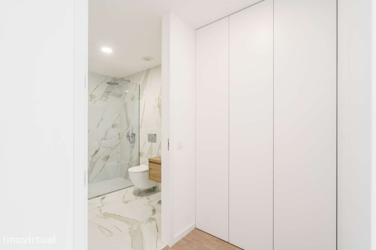 Exclusivo T3 Novo no Último Piso | 196 m² | Duas Frentes-29