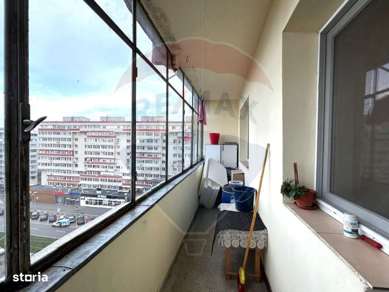 Apartament cu 3 camere de vânzare în zona Drumul Gazarului-9