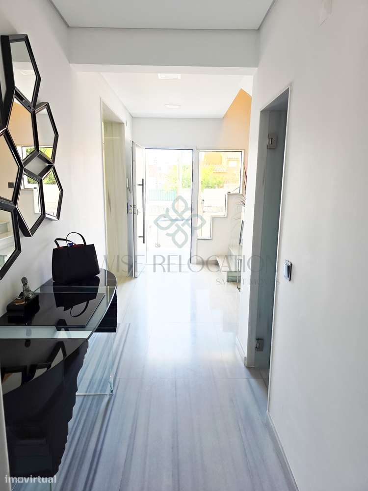 Oportunidade única - Moradia T4 em Belverde | Exclusividade e espaço-11