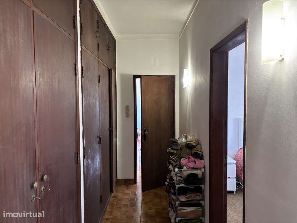 Vendese Quinta com Casa T4, Adega, Lagar e Terreno com Árvores de F...-22