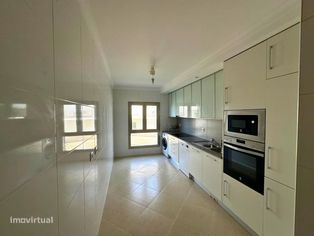 Apartamento T2 de excelentes àreas numa zona residencial calma da N... - Grande imagem: 3/30