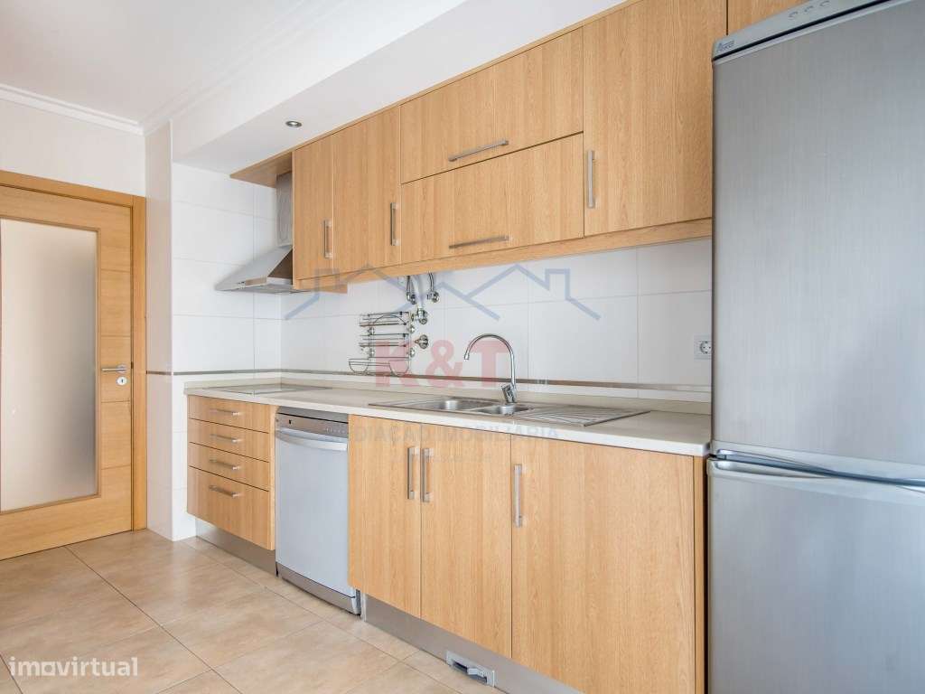 Apartamento T2 nos Jardins do Amparo-3