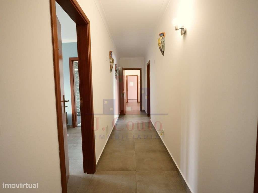 Moradia T5 | Piscina | Terreno | Vistas panorâmicas-29