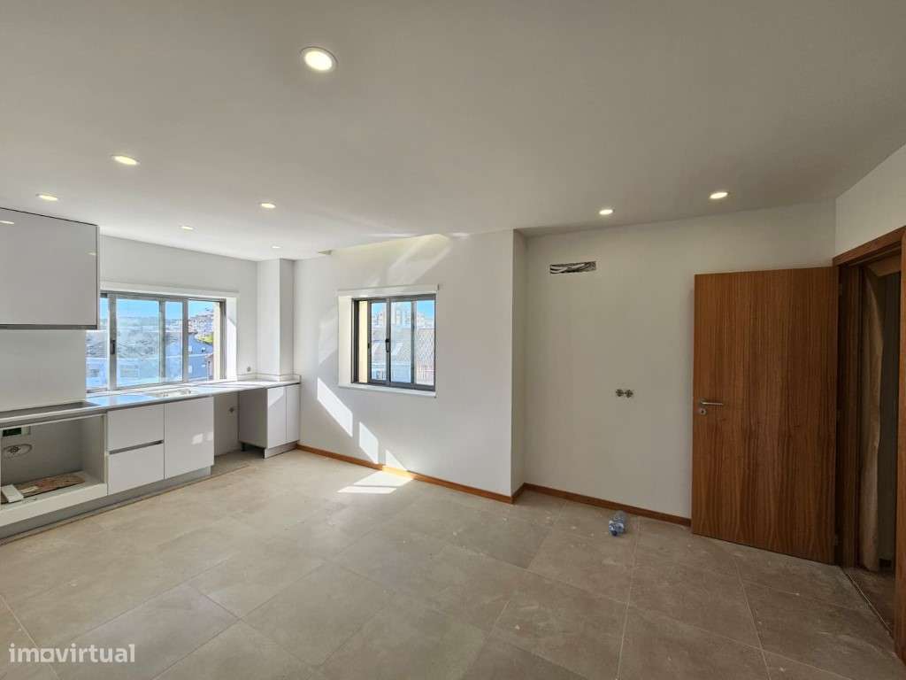Apartamento T3 Totalmente Renovado - Centro de Braga-4