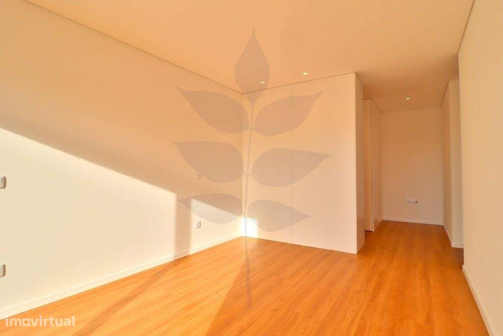 Apartamento T3 Renovado – São Victor, Braga-8