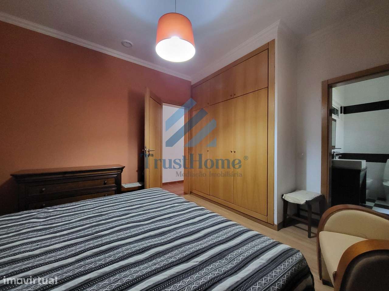 Moradia V5 com jardim, piscina e ginásio no centro de Coruche-17