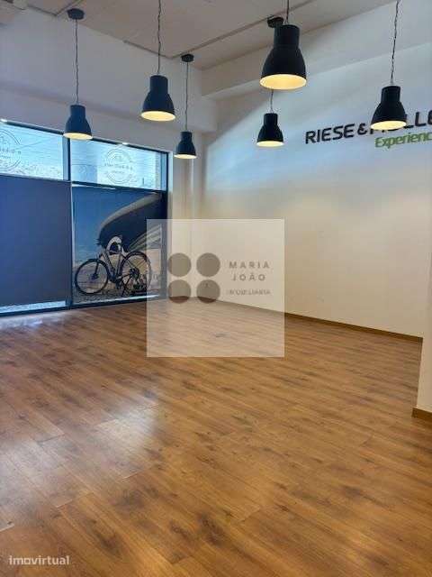 Loja venda junto Passeo Ribeirinho do Parque das Nações, Oportunidade!-2