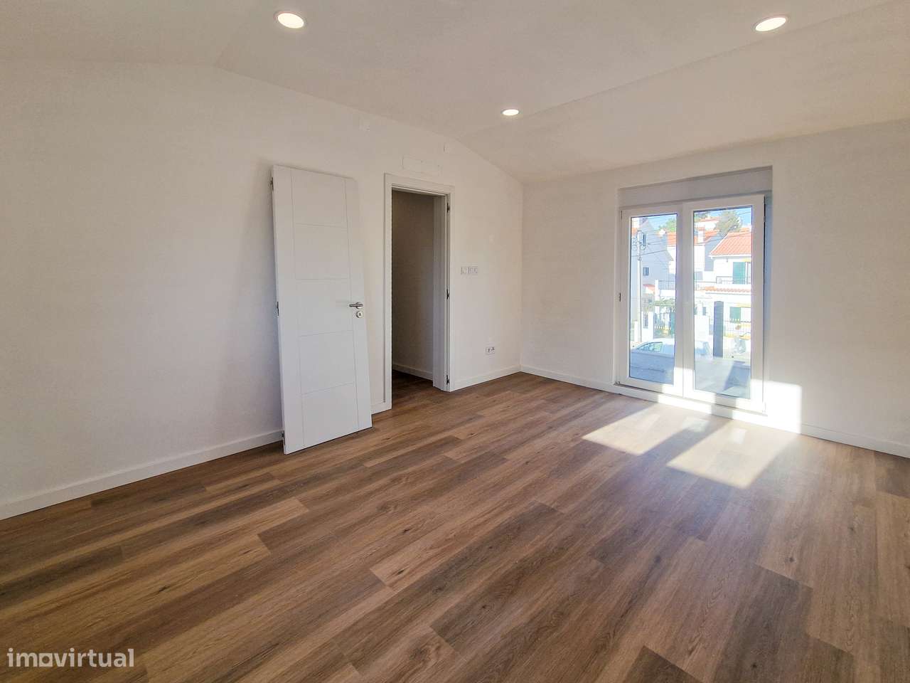 Moradia T3 nova com jardim em Sesimbra-10