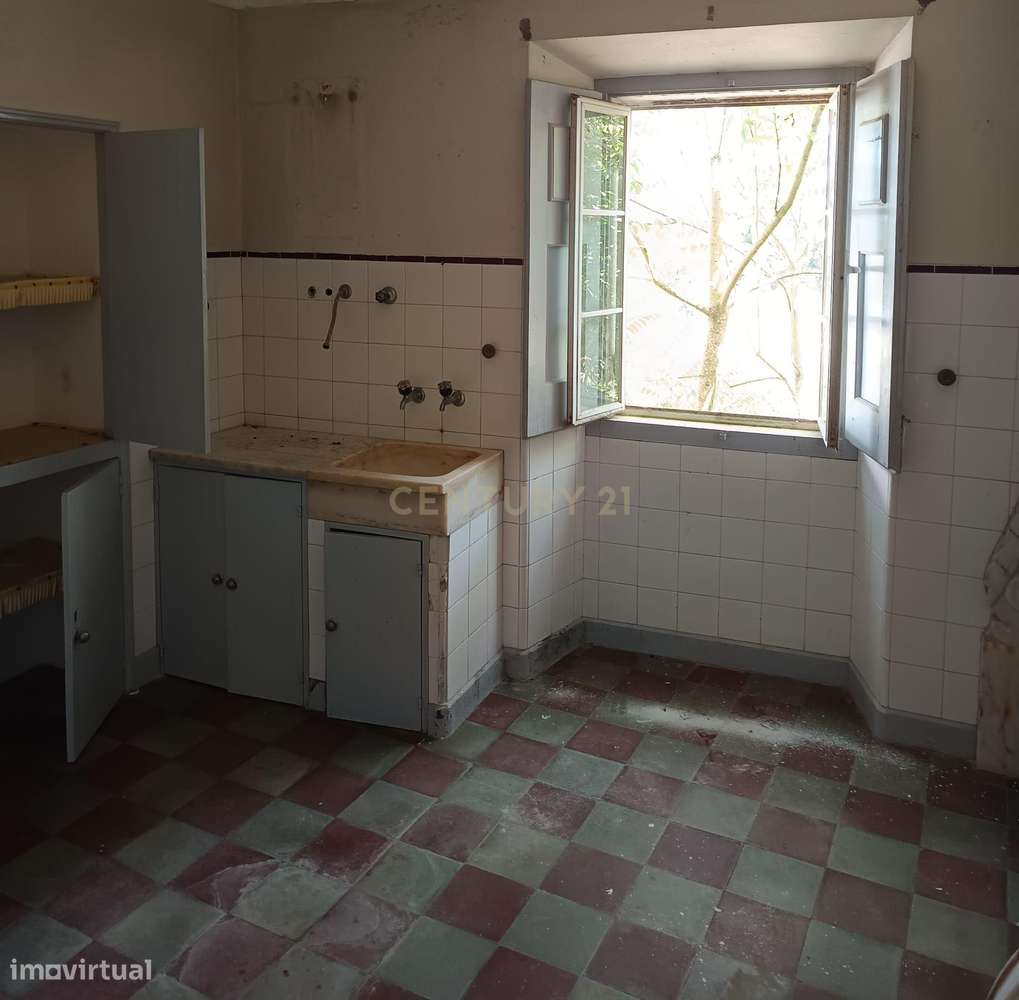 Espaçosa Moradia para Recuperação em Estremoz - Grande imagem: 4/19