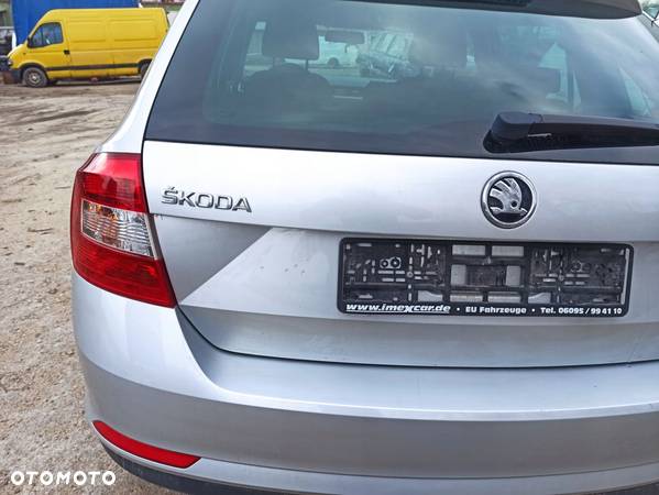 Klapa bagażnika SKODA RAPID KOMBI LA7W 15r - 2