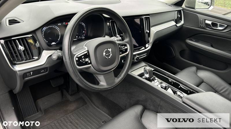 Volvo V60 Cross Country - 10