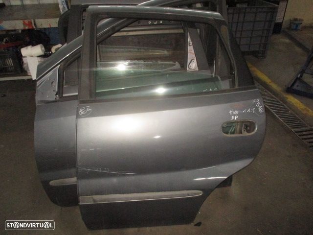 Peça - Porta Por2518 Nissan Almera Tino 2004 2.2 Dci 112Cv 5P Cinza