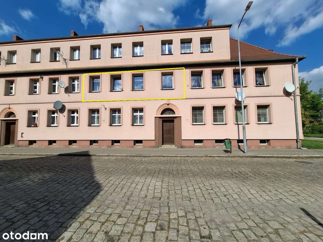 Uwaga! Nowa cena! Atrakcyjne mieszkanie w odnowionej kamienicy.-14