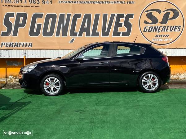 Alfa Romeo Giulietta 1.6 JTDm Distinctive - 4