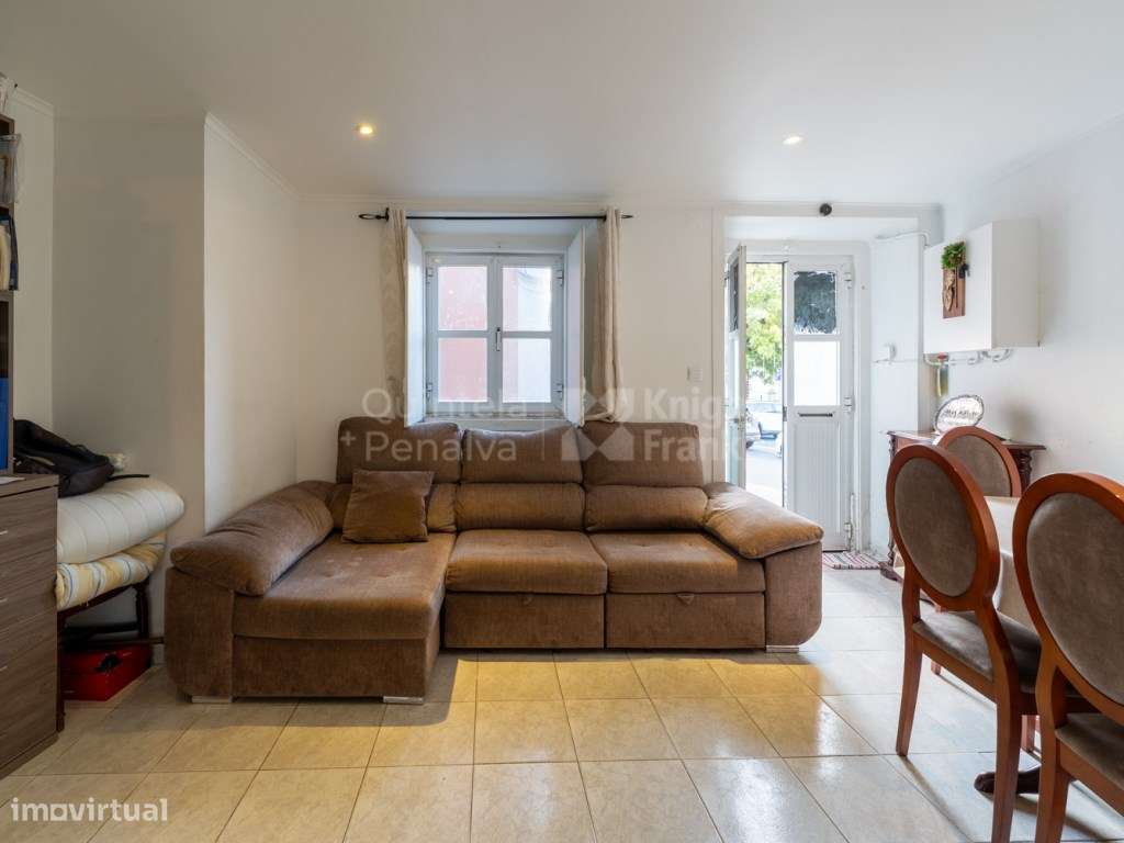 Prédio com pátio privativo para reabilitação em Oeiras - Grande imagem: 4/30