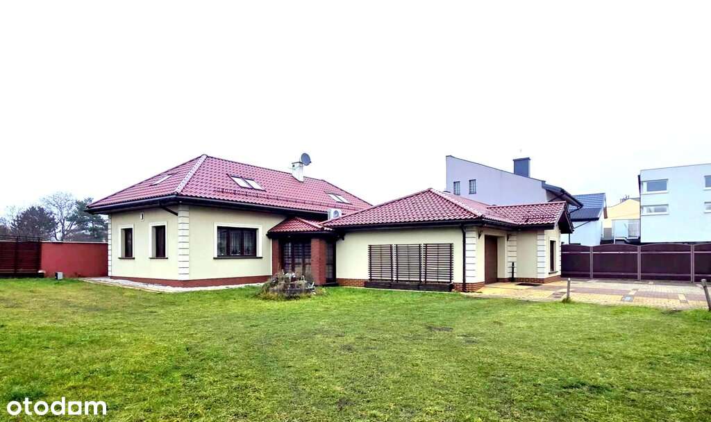 Dom na sprzedaż, 5 pokoi, 246 m², Piotrków Trybunalski