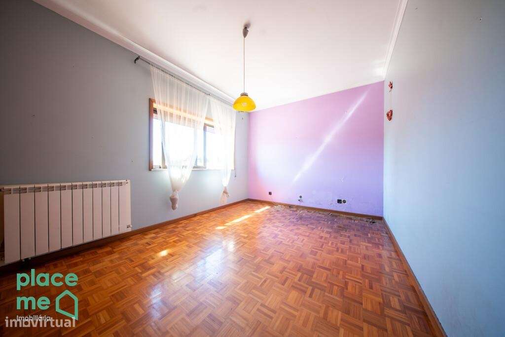 Moradia Individual com mais de 900m2 em Palmeira, Braga-28