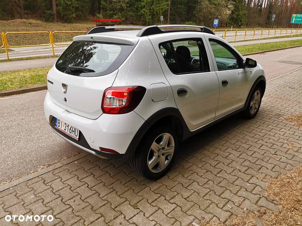 Dacia Sandero Stepway 0.9 TCe Laureate - 4