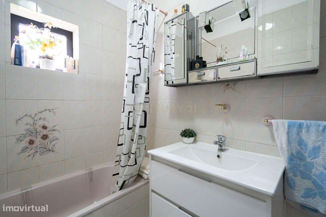 Moradia T3 + 1, com Terreno, em Vila Nova de Poiares-19