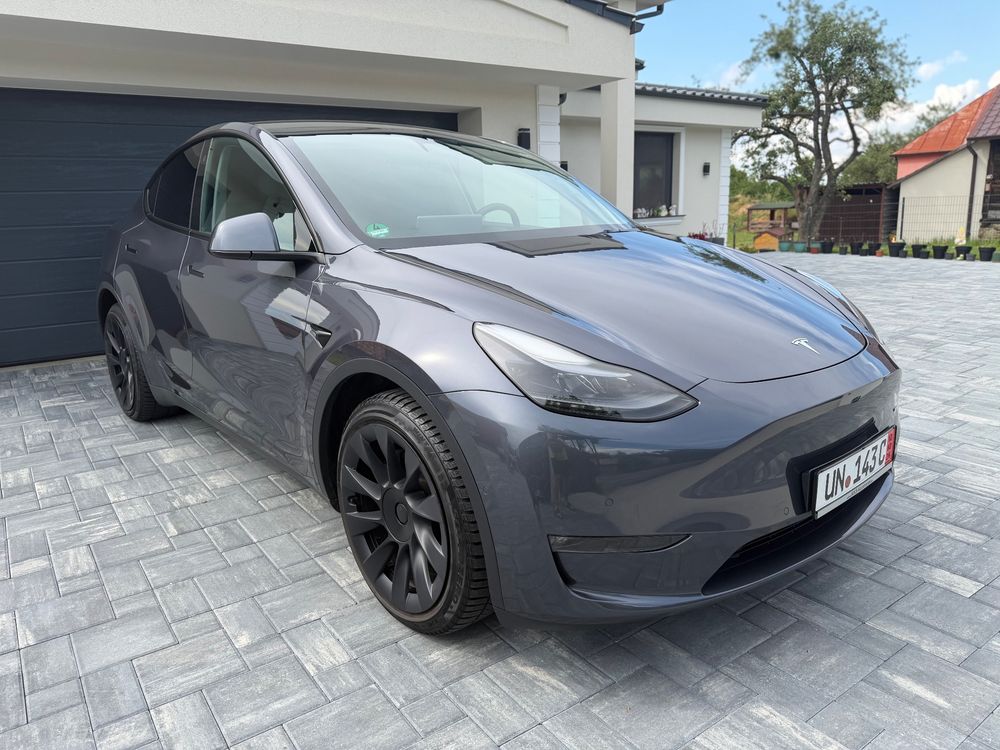 Tesla Model Y 2021