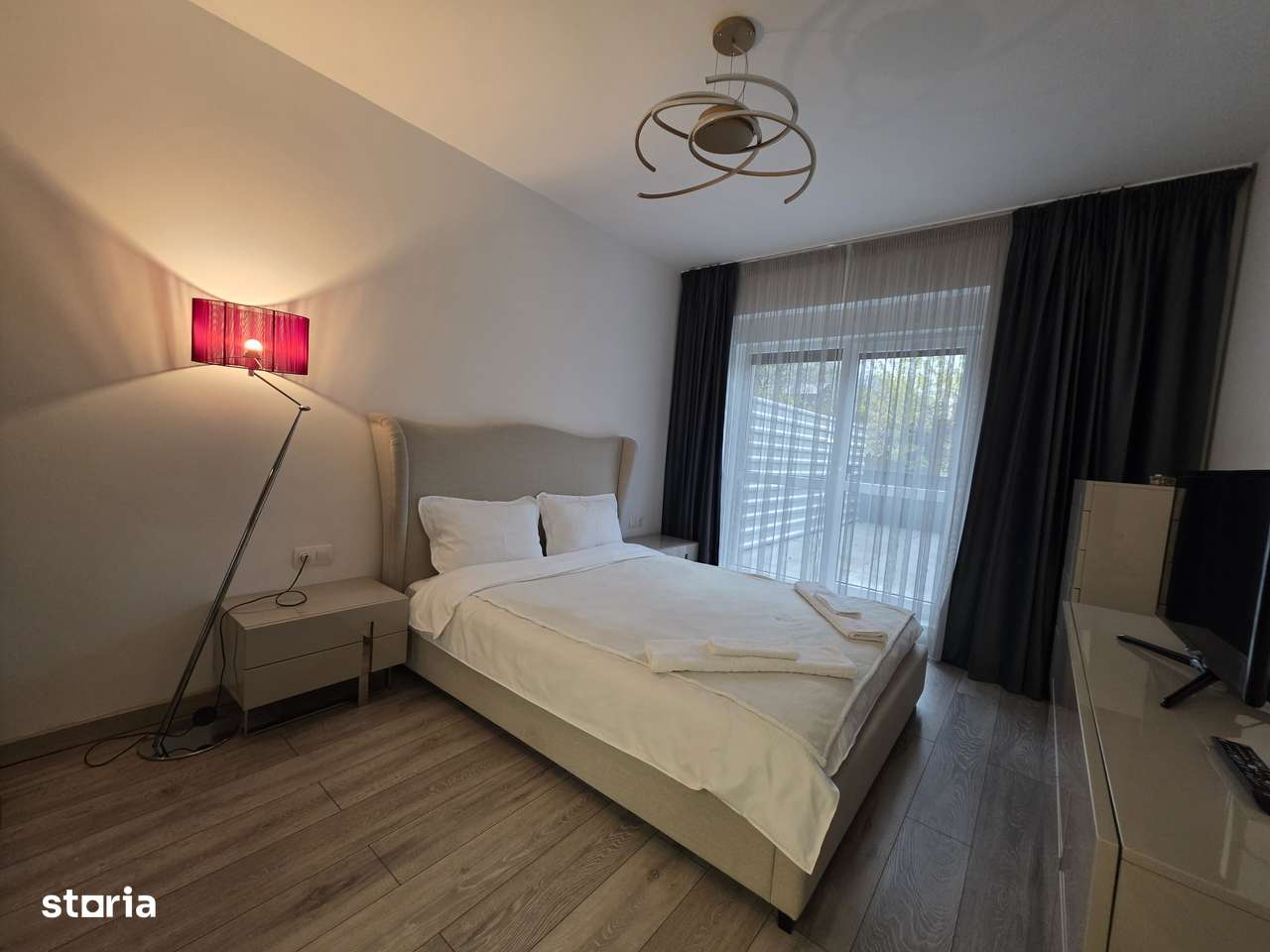 Fratii Golesti, bloc nou, 2 camere + terasa + parcare subterana! - Imagine principală: 5/10