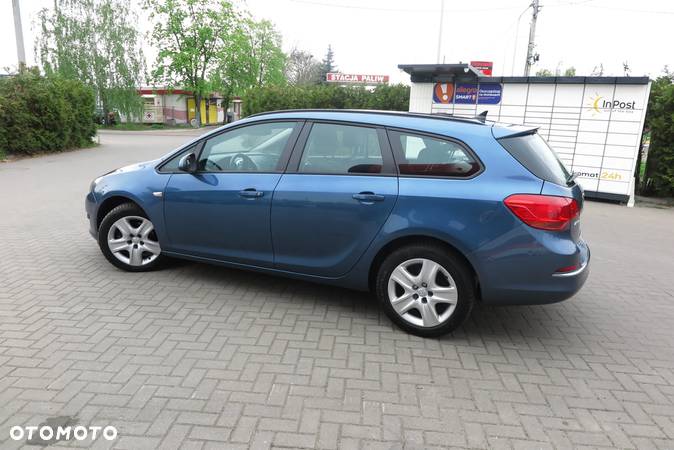 Opel Astra 1.7 CDTI DPF ecoFLEX Sports TourerStart/Stop 117g 150 Jahre - 6