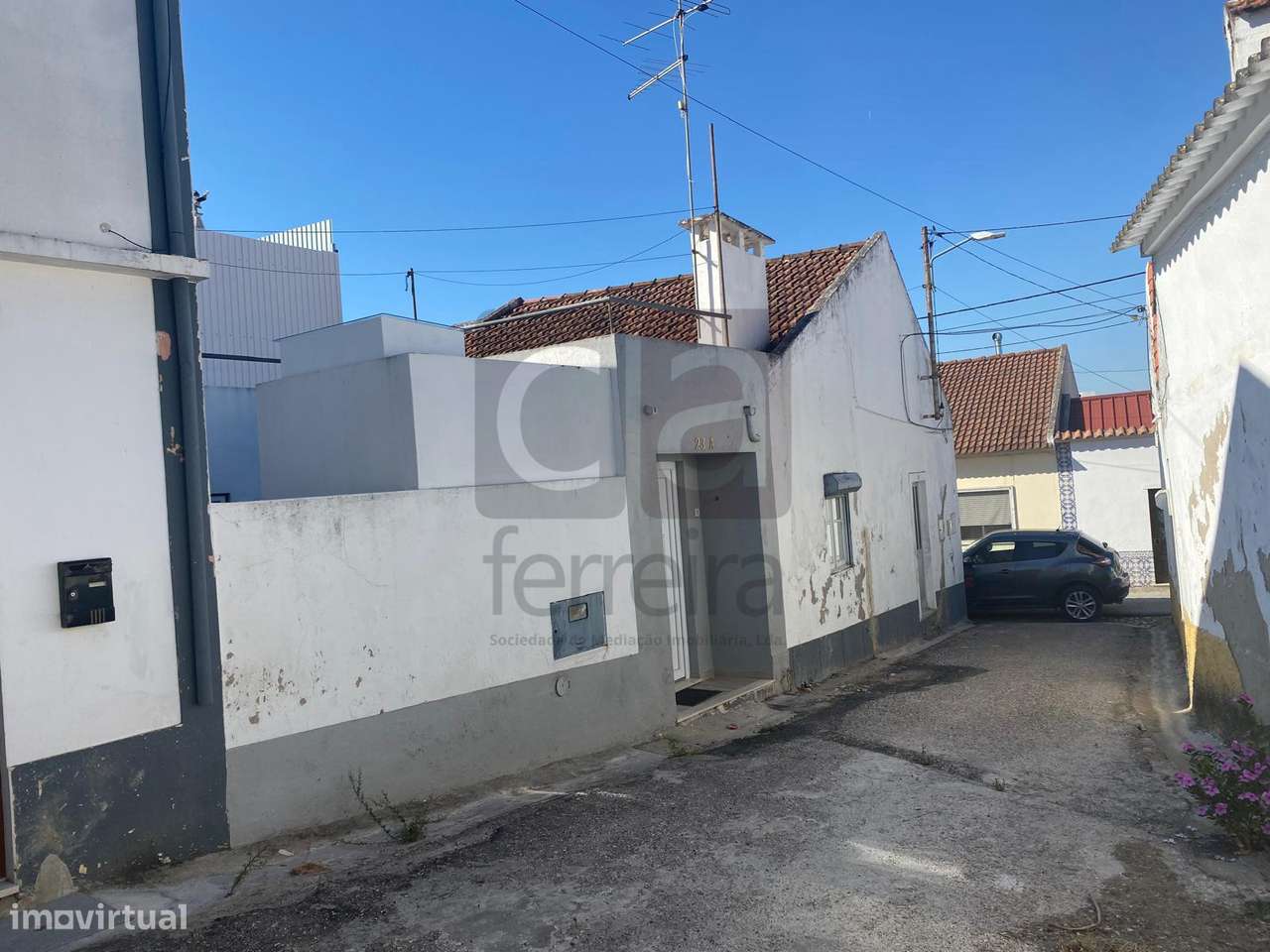 Moradia T3+ T2 uma a rentabilizar SAntarem-24