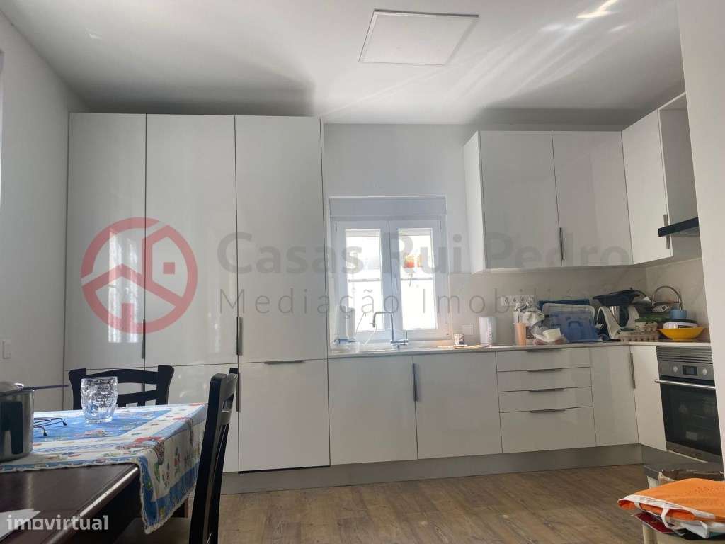 Moradia T3 Remodelada, em Lisboa - Grande imagem: 2/12