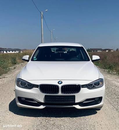 BMW Seria 3 320d - 15