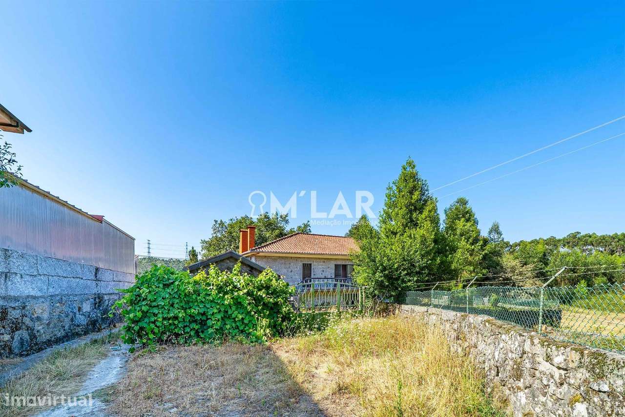 Quinta com moradia T3, em Pedralva - Braga-6