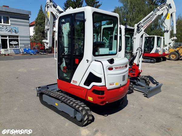 Takeuchi Nowa Japońska Takeuchi TB225 NOWOŚĆ - Minikoparka - 3