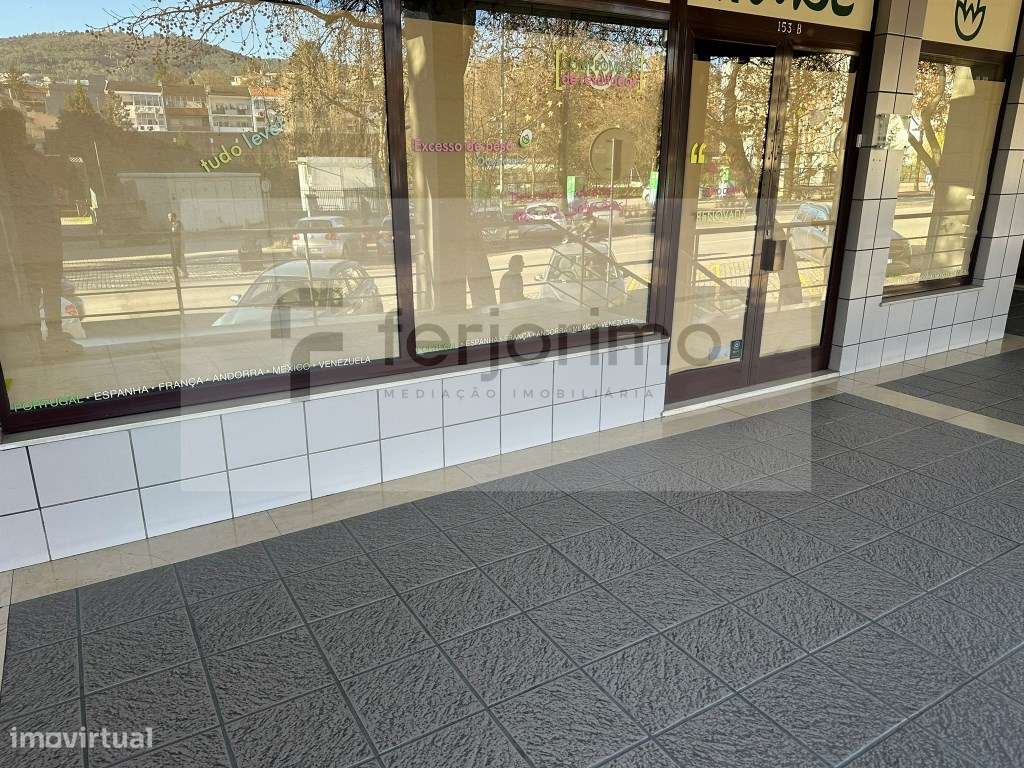 LOJA COM 75 M2 - COMERCIO OU SERVIÇOS ***** - AZUREM - Quintã - Grande imagem: 4/6