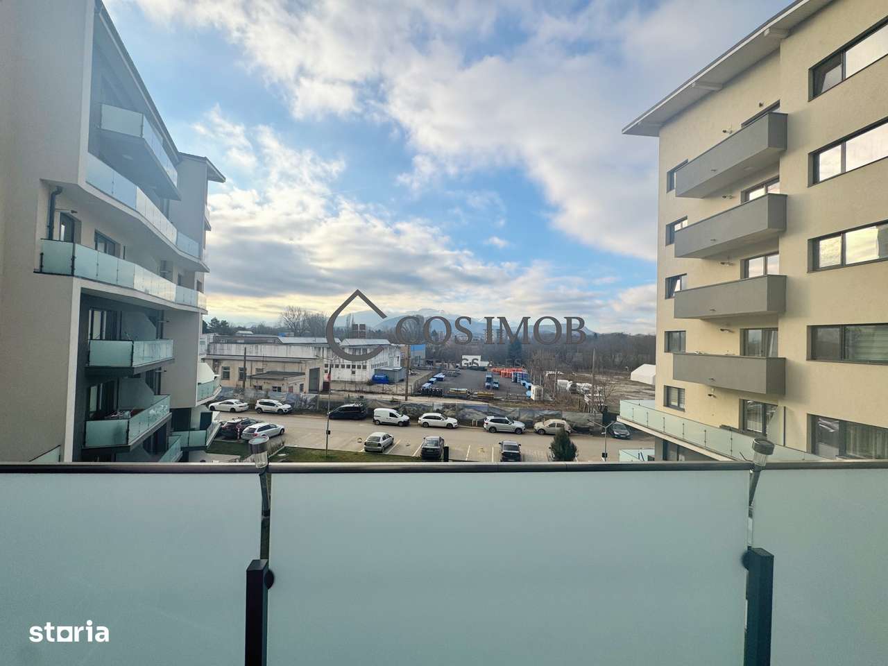 De vânzare apartament 3 camere , Zona Coresi-16