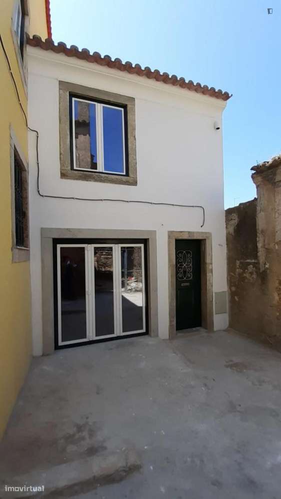 Quarto - localizado em Setubal - Grande imagem: 2/6