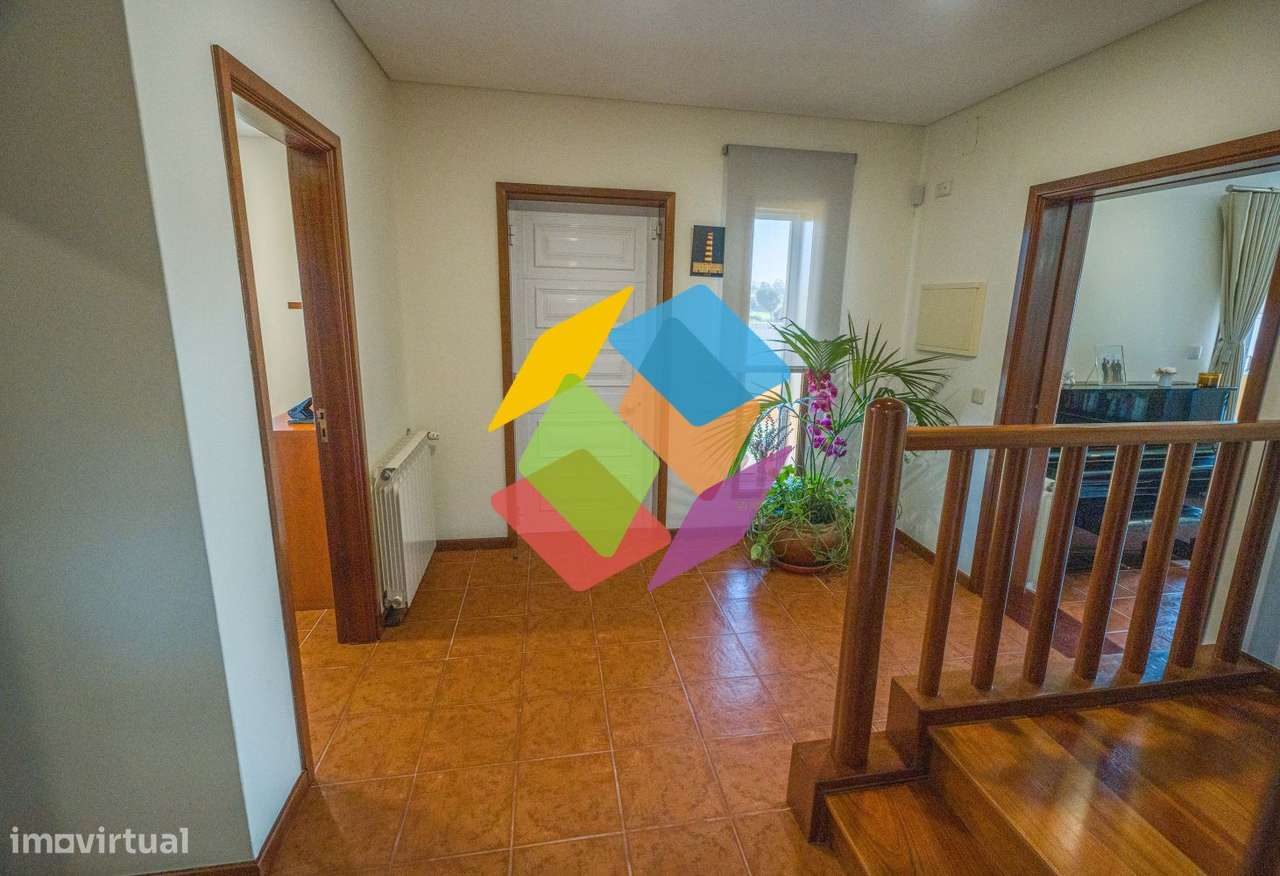 Moradia T4 à venda em Arada - Ovar-8