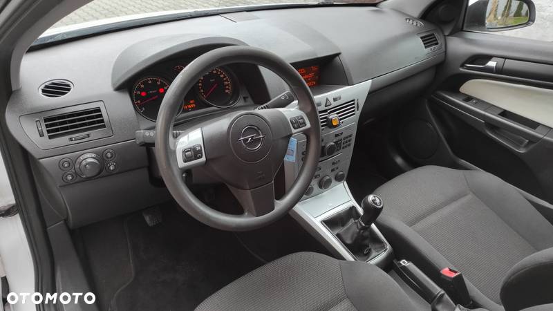 Opel Astra GTC 1.4 Edition - 23