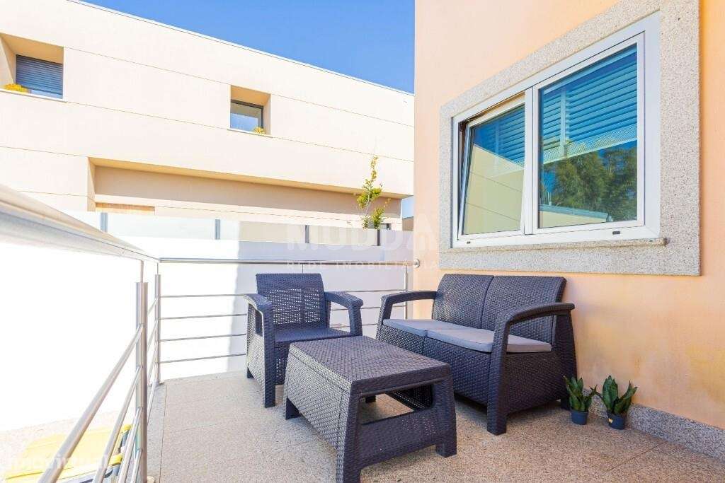 Excelente moradia geminada T4 em Santa Maria da Feira-36