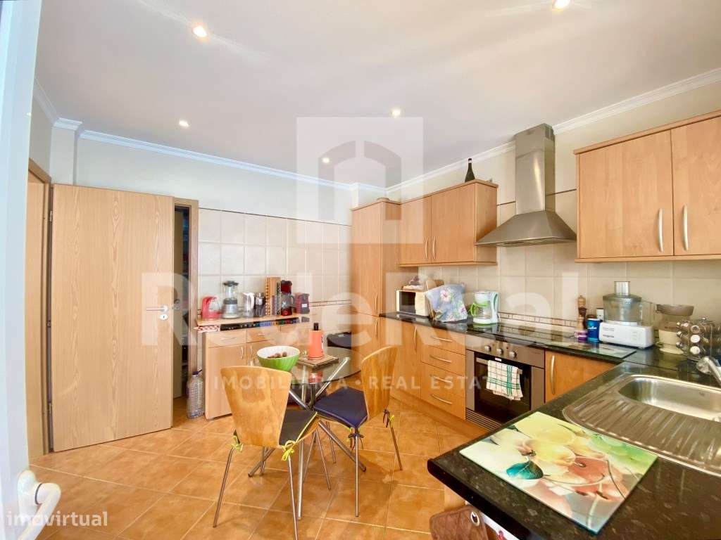 Moradia com Piscina perto da praia-14