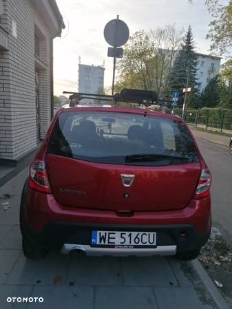 Dacia Sandero Stepway 1.6 - 13