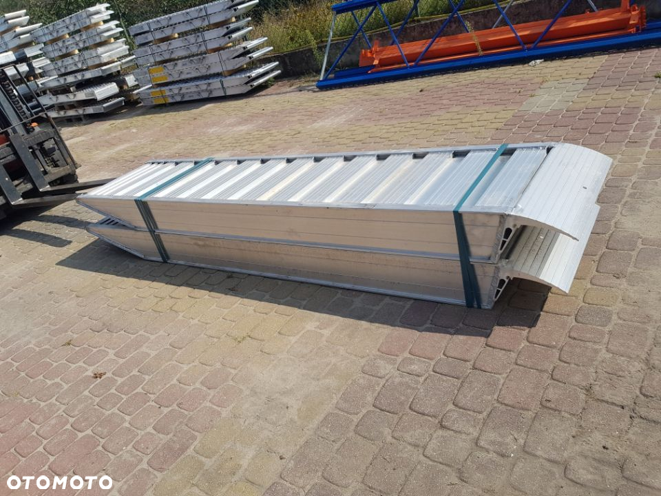 Najazdy aluminiowe 4m do 5200kg - 2