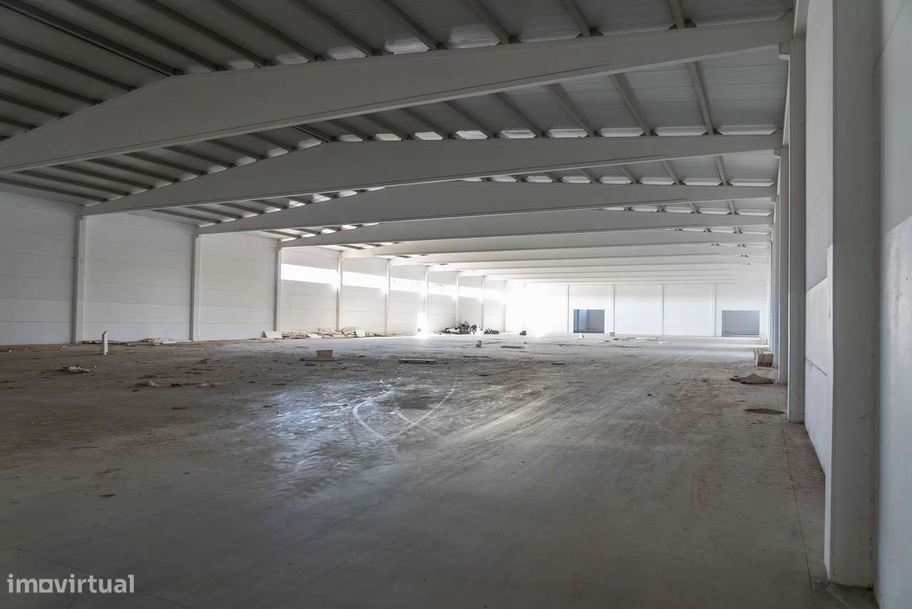Entreposto em A-dos-Cunhados 8040m2-10