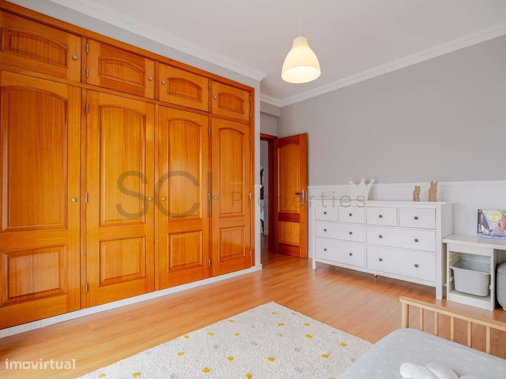 Moradia Isolada renovada T3+2 Quintinhas Cave sótão e pronta a habitar-32