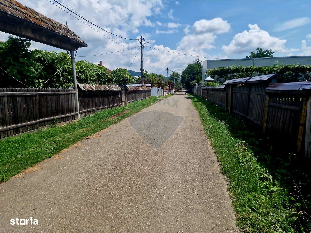 Teren intravilan 1000 mp – Viișoara, utilități - Imagine principală: 4/20