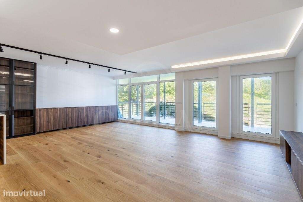 Apartamento T5 Duplex Exclusivo em Primeira Linha de Mar-3