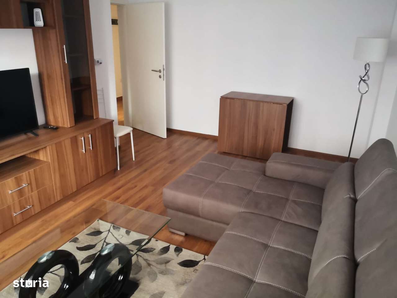 Apartament cu 2 camere structura mare zona Tractorul Coresi-17